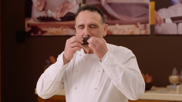 Come degustare il cioccolato con Alberto Farinelli, Maestro della Scuola del Cioccolato Perugina