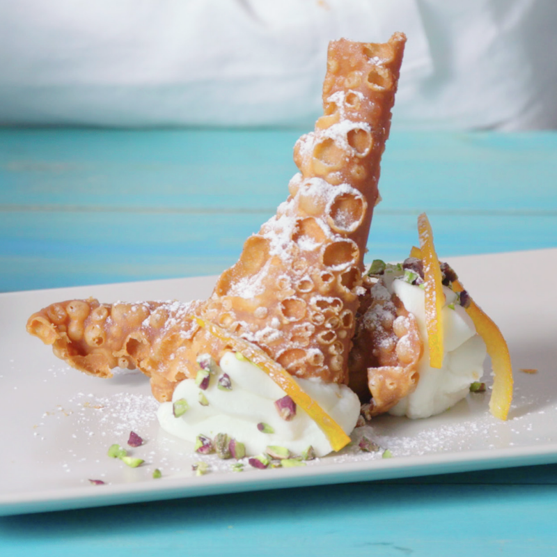 Cannolo dolce di Pino Cuttaia: iconica ricetta siciliana